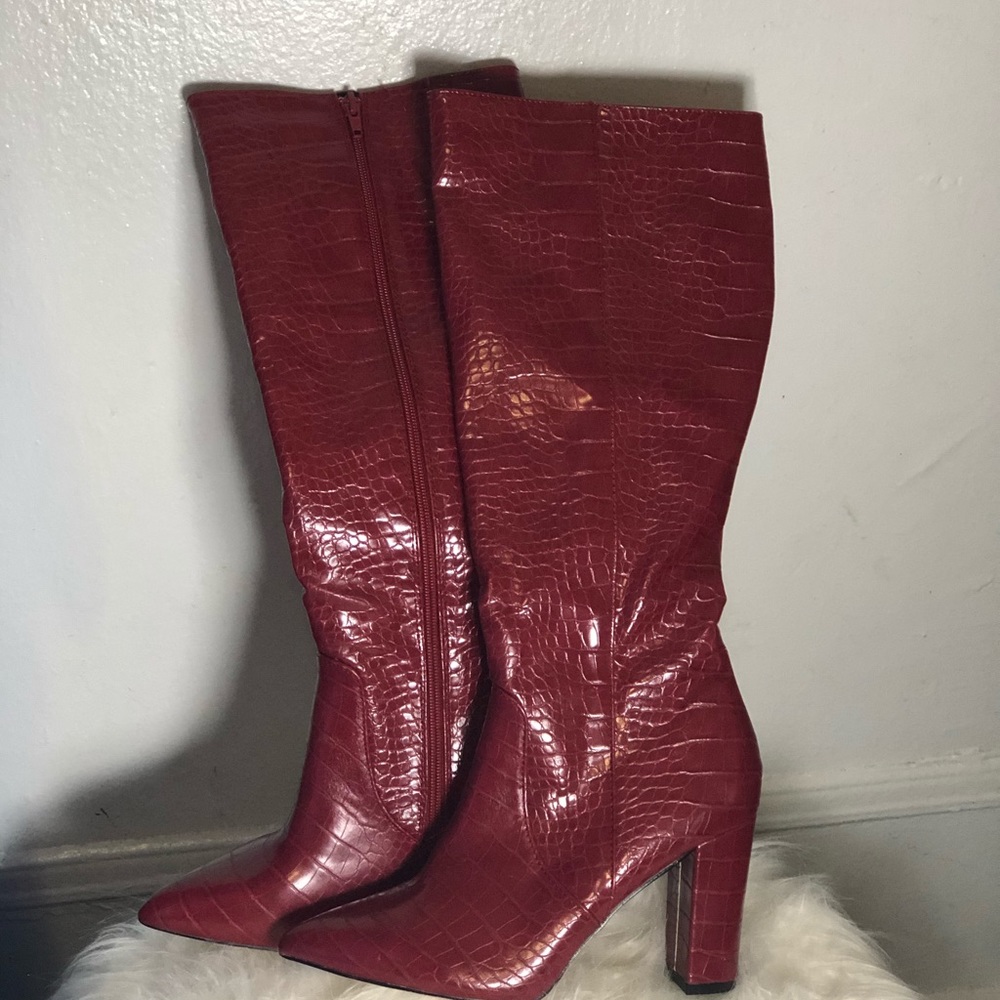 Boot - Picture 3 of 3